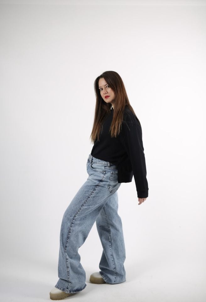 Modal Kumaş Yanları Yırtmaçlı Sweat